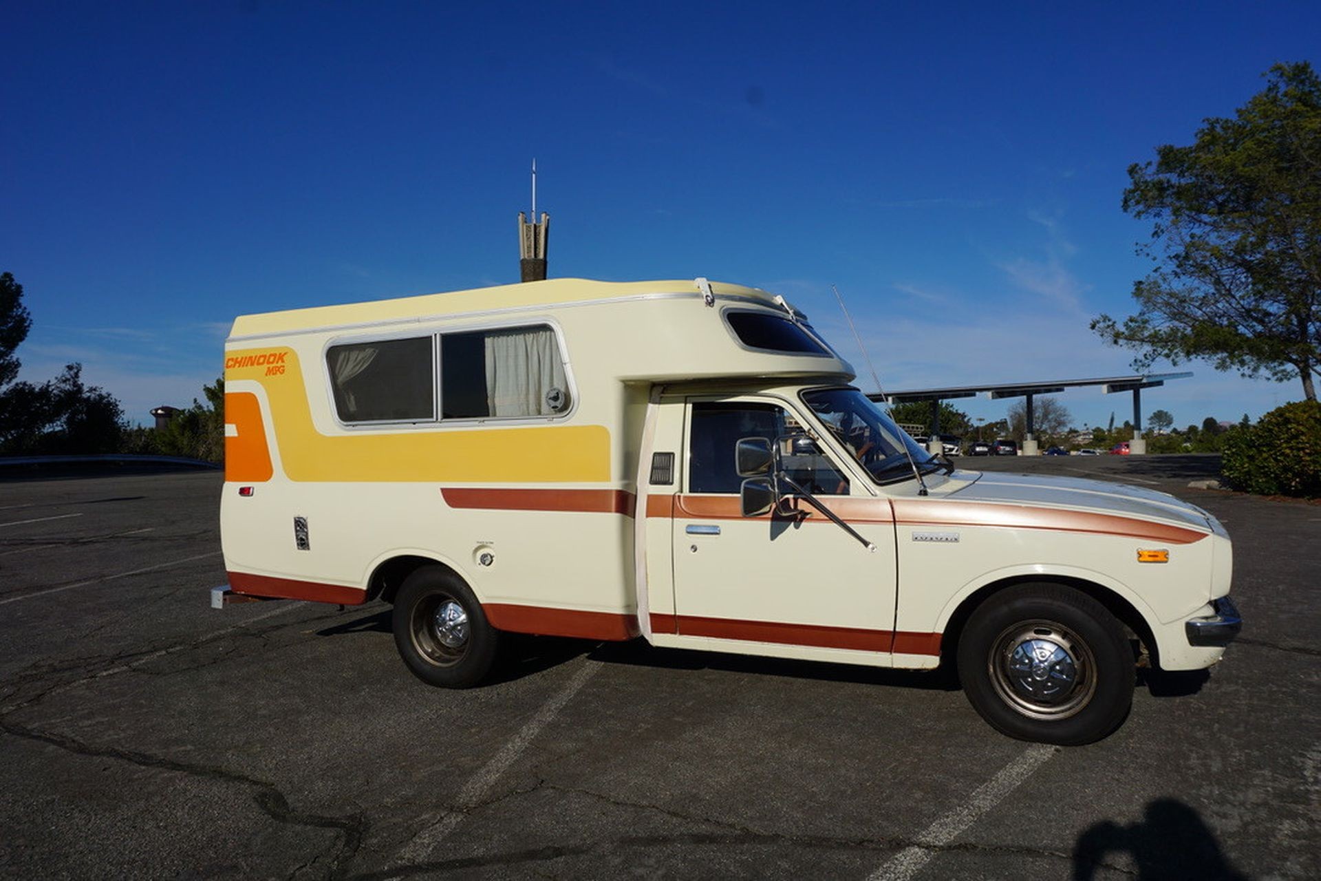 Find of the Day: Go Off-Road in a Retro 1978 Toyota Chinook RV Camper