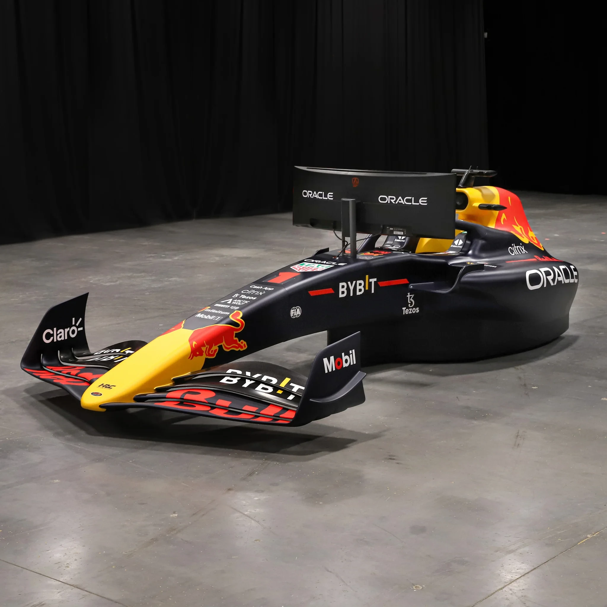 F1 Red Bull Racing Simulators Bring the Driving Experience to Your Livingroom at a Price