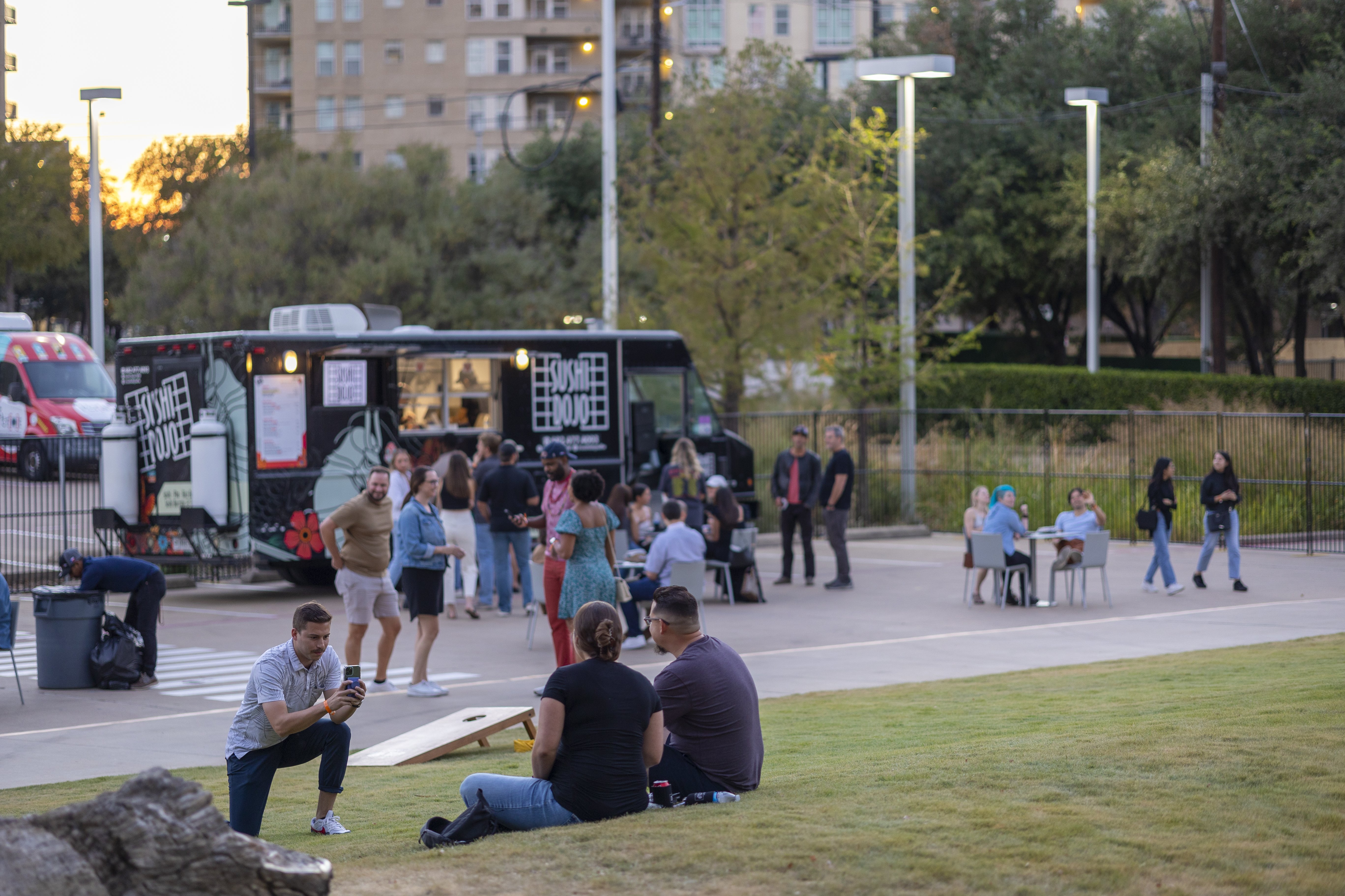 Thursdays on Tap @ The Perot Museum #dallasfoodie #dallasvlogger #dall