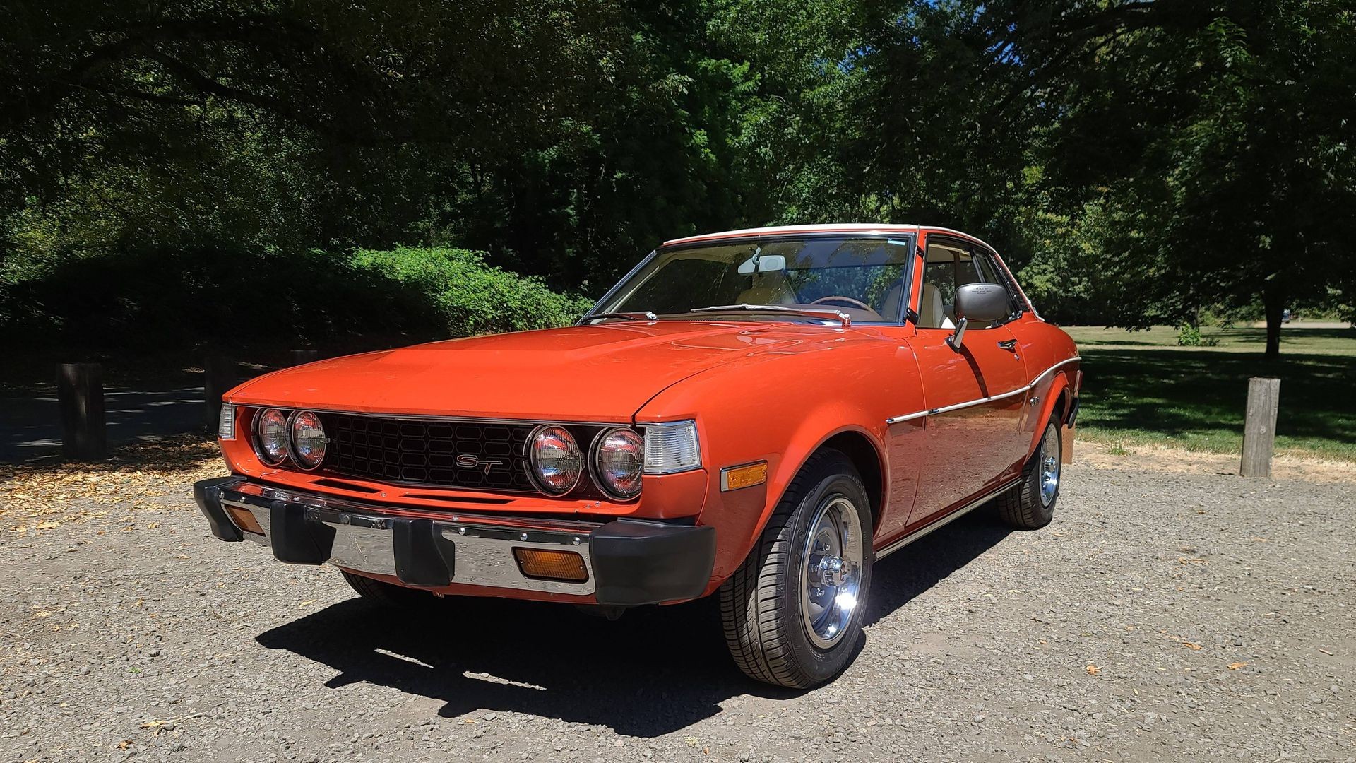 Find of the Day: This 1976 Toyota Celica ST Coupe Makes Economy Cars Look Cool