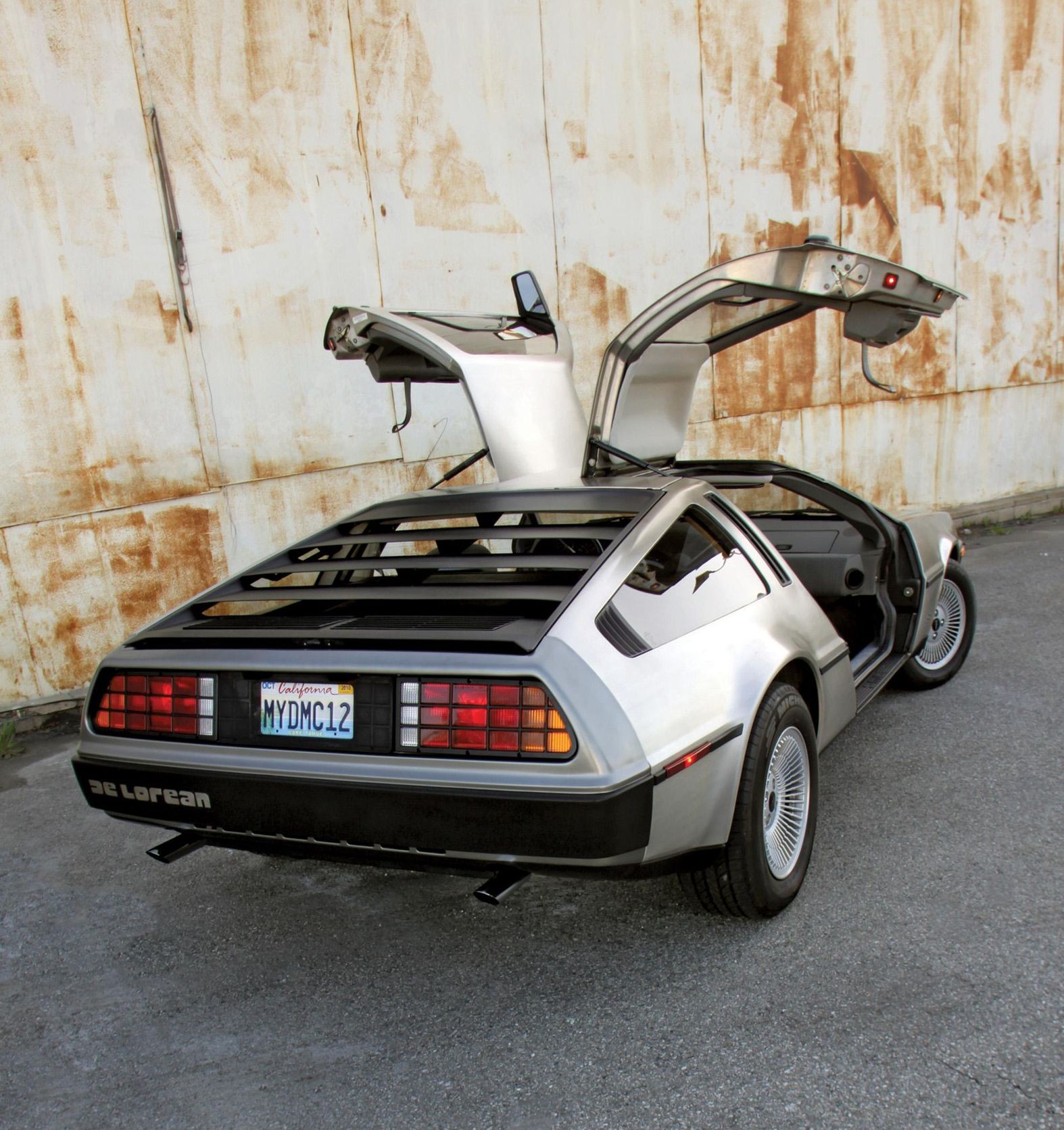thumbnail image 2 of (2) Lift Supports For DeLorean DMC-12 1981-1983 Coupe – 990N Force, Rust-Resistant, QPQ Finish 2 of 5