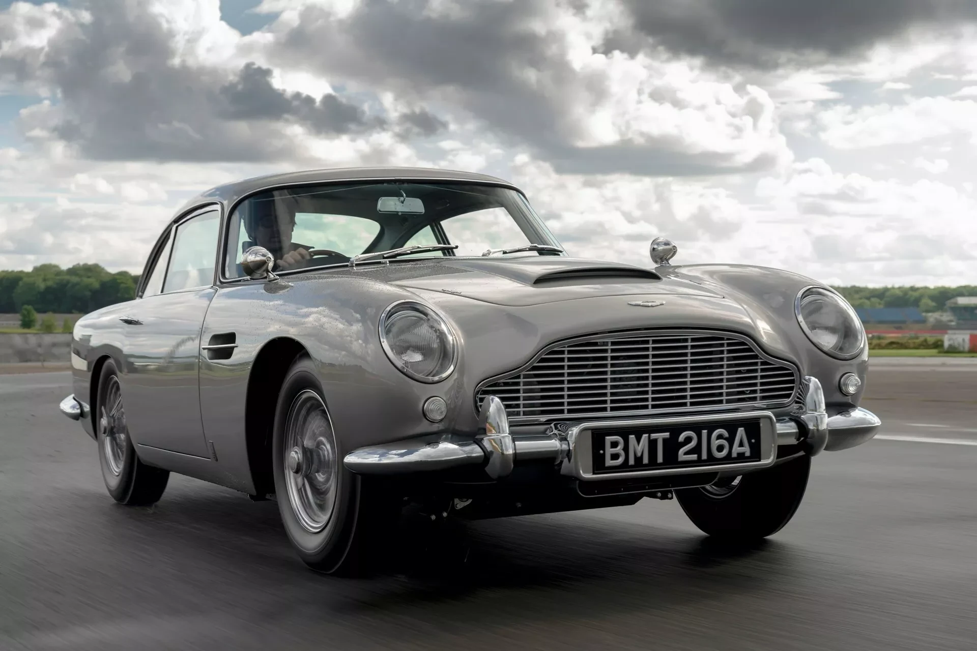 Aston Martin Announces Classic Parts are Back in Production