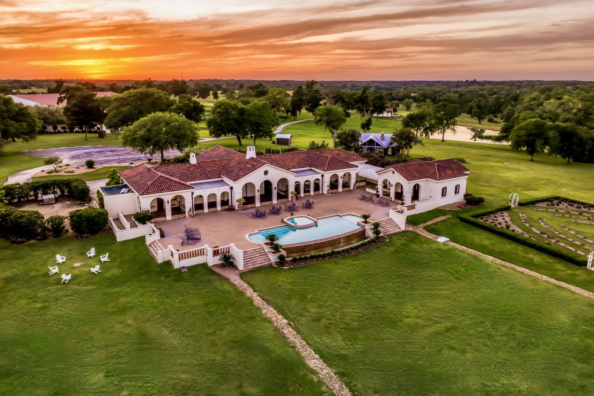Texas' legendary Inn at Dos Brisas ranch resort now on market for