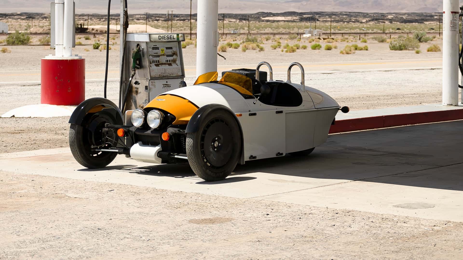 Three-Wheeled Morgan Super 3 is Now Available in the United States