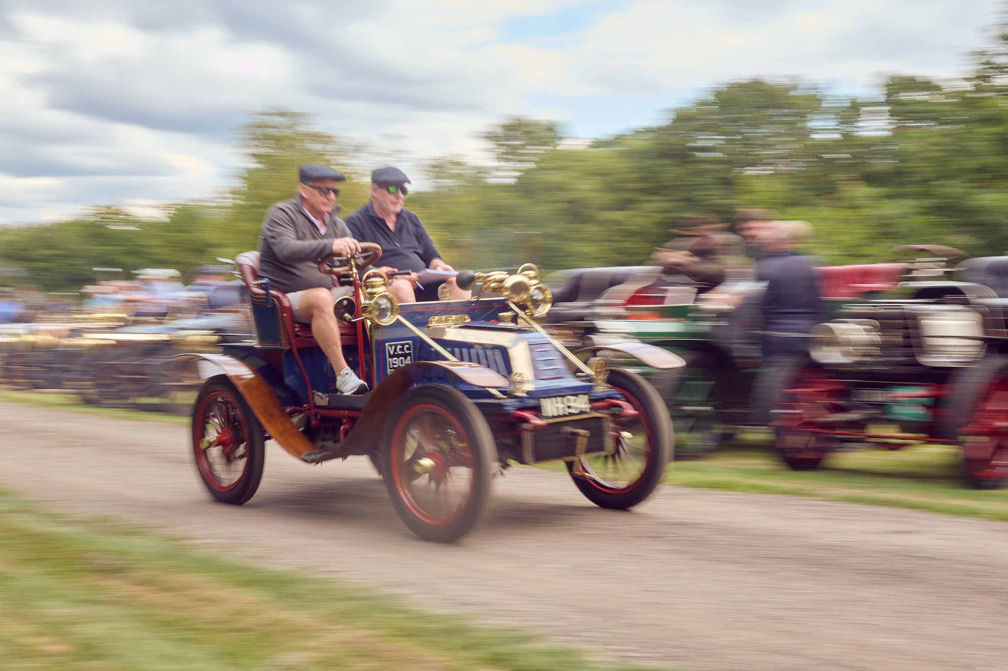 Photo Gallery: Vintage Pre-1905 Pioneering Cars Rev Up for a Summer Run