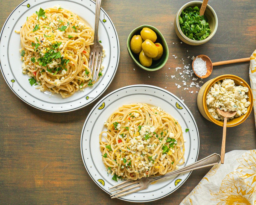 Lemon Spaghetti {20-Minute Meal!} - Two Peas & Their Pod