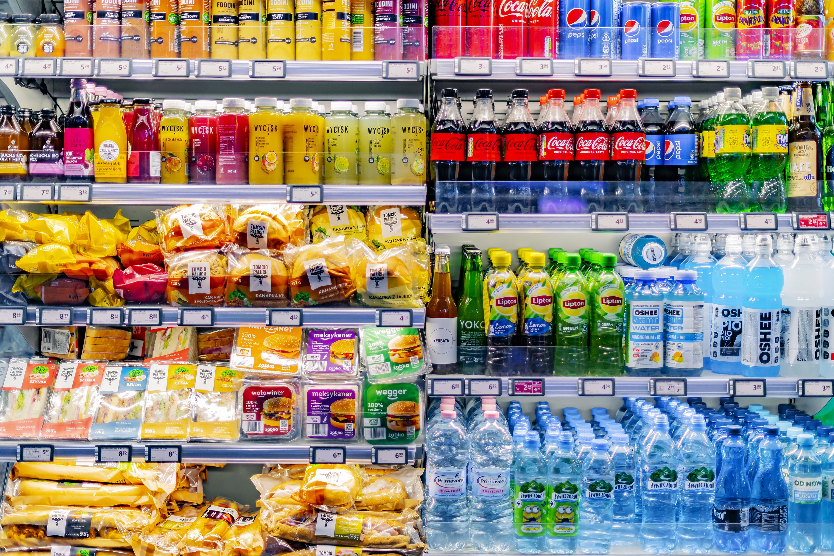 photo of Report finds plastic chemicals in hundreds of California foods and beverages image