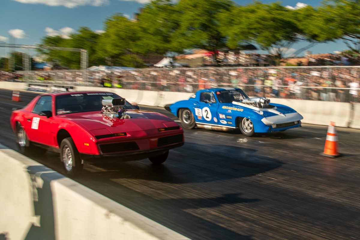 Roadkill Nights: Action-Packed Street-Legal Drag Racing on Woodward Avenue