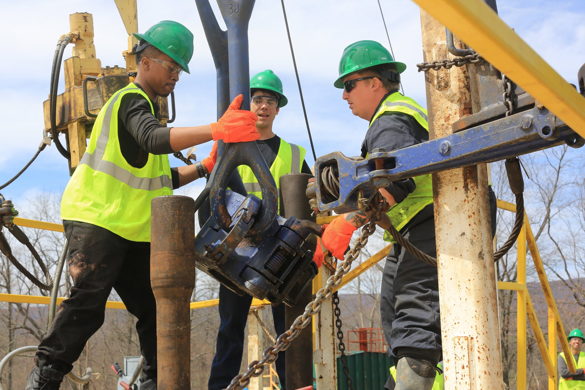 Appalachia’s fracking counties are shedding jobs and residents: Study - EHN