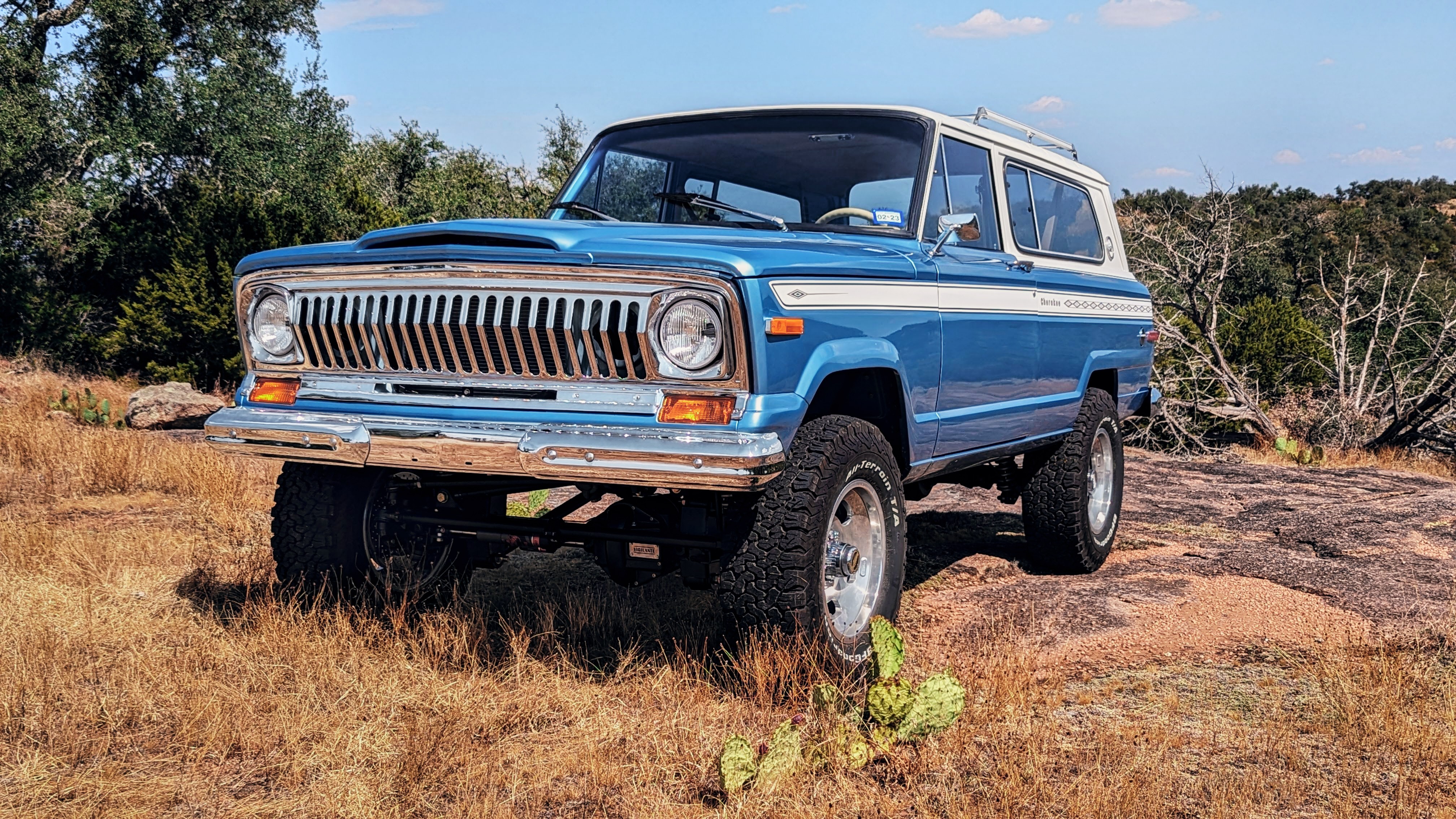 This Hemi-Powered 1975 Jeep Cherokee S Boasts 485 Horsepower and Exceptional Handling