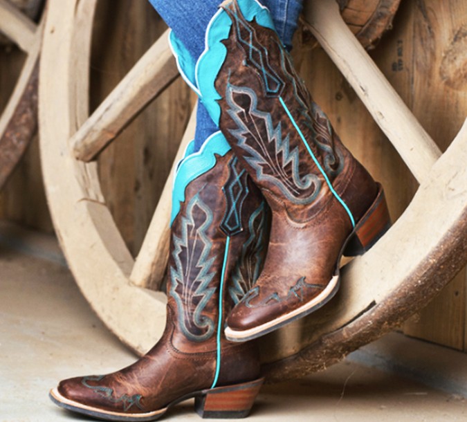Best Cowboy Boots: Ariat - One Country