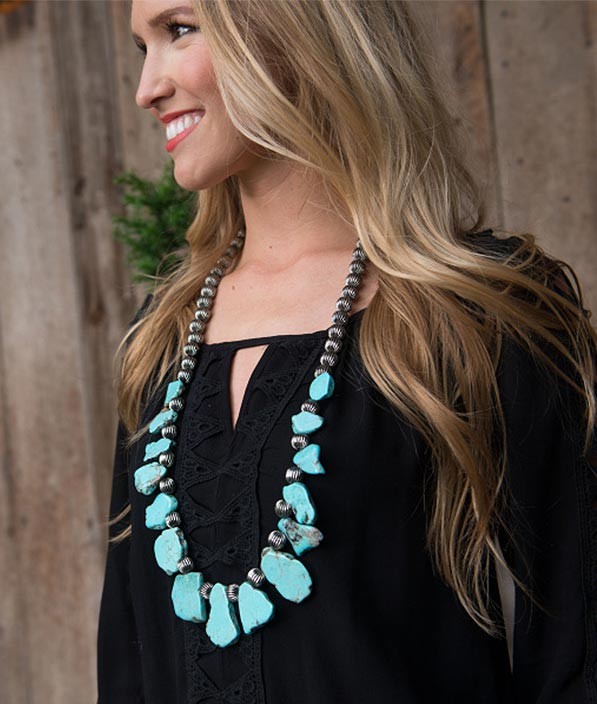 how to wear turquoise jewelry
