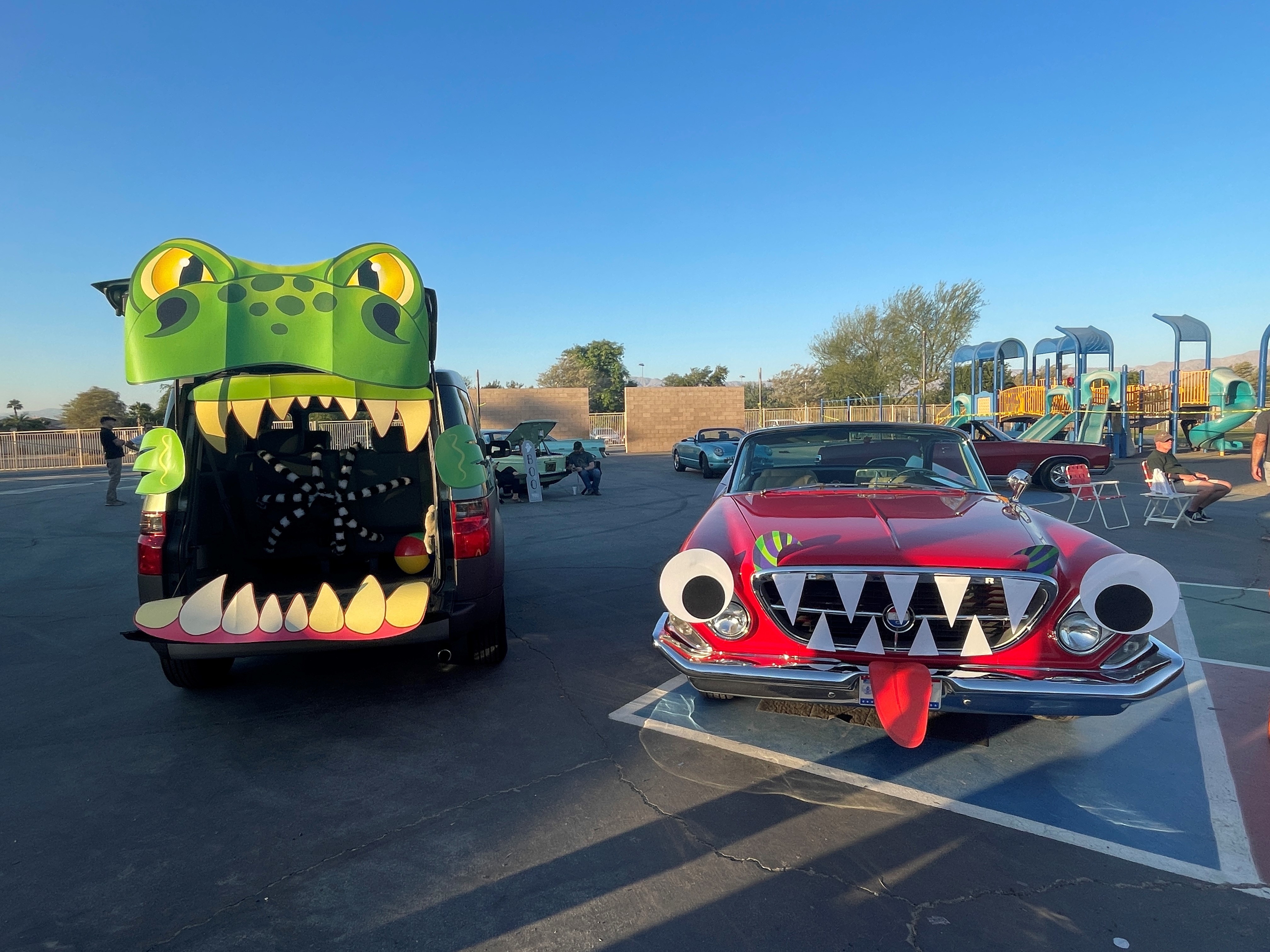 Temporary Cosmetics Turned This 1961 Chrysler 300G Into A Spooky Trunk-Or-Treat Titan