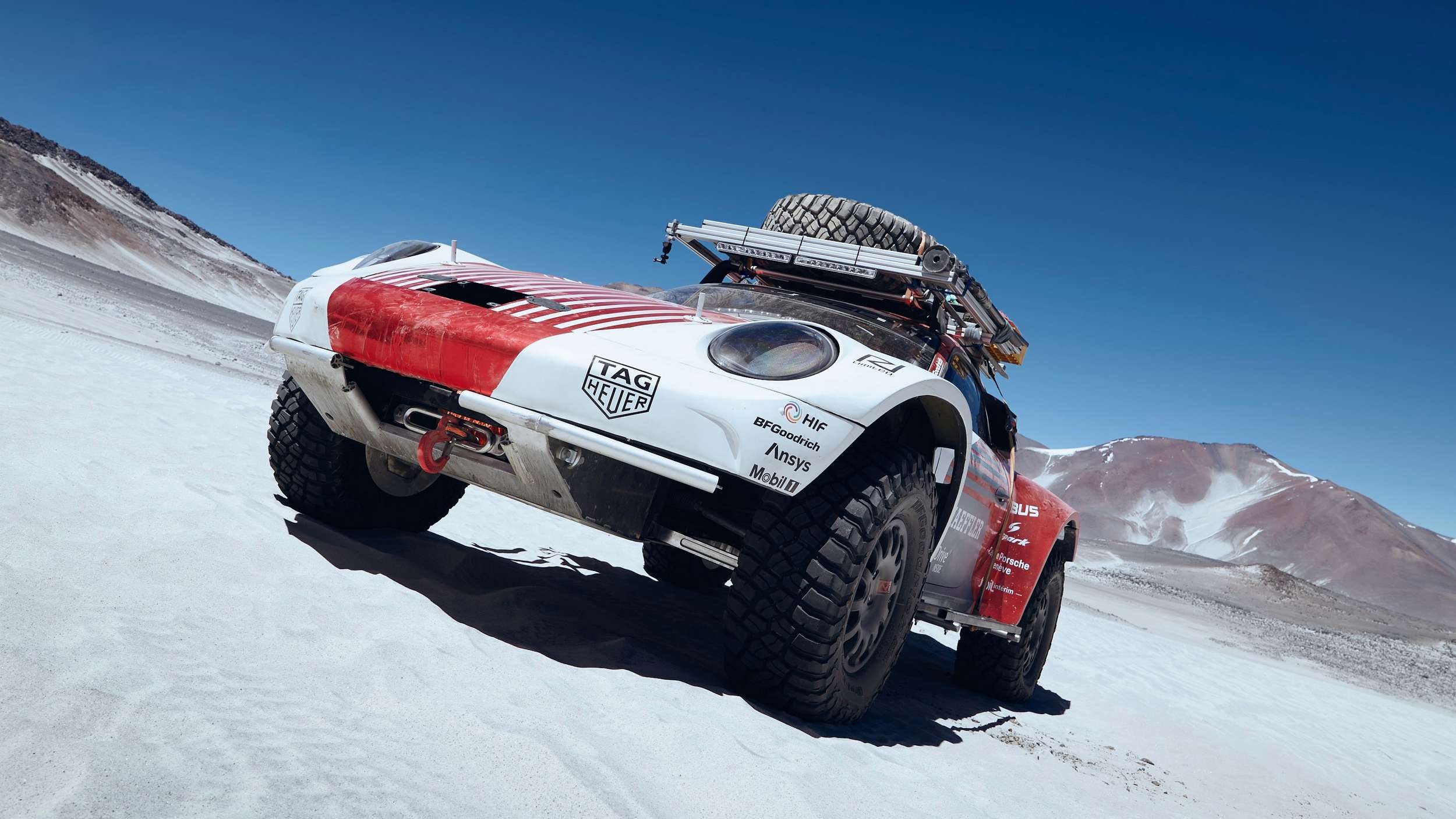 Porsche 911 Climbs Highest Volcano in the World, Breaks Previous Off-Road Unimog Record