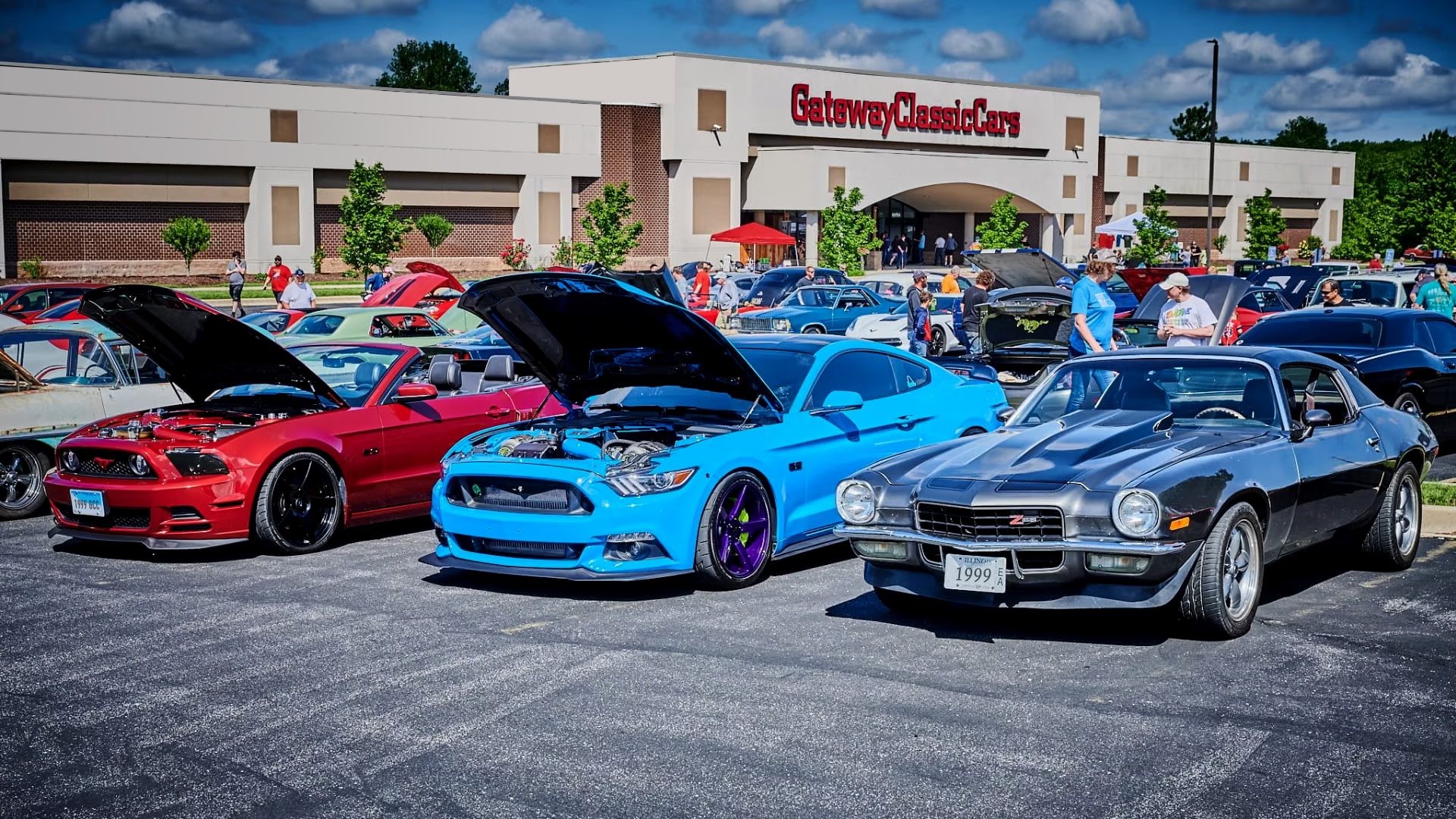 Gateway Classic Cars Celebrates its 25th Anniversary at Showroom Events in 2024