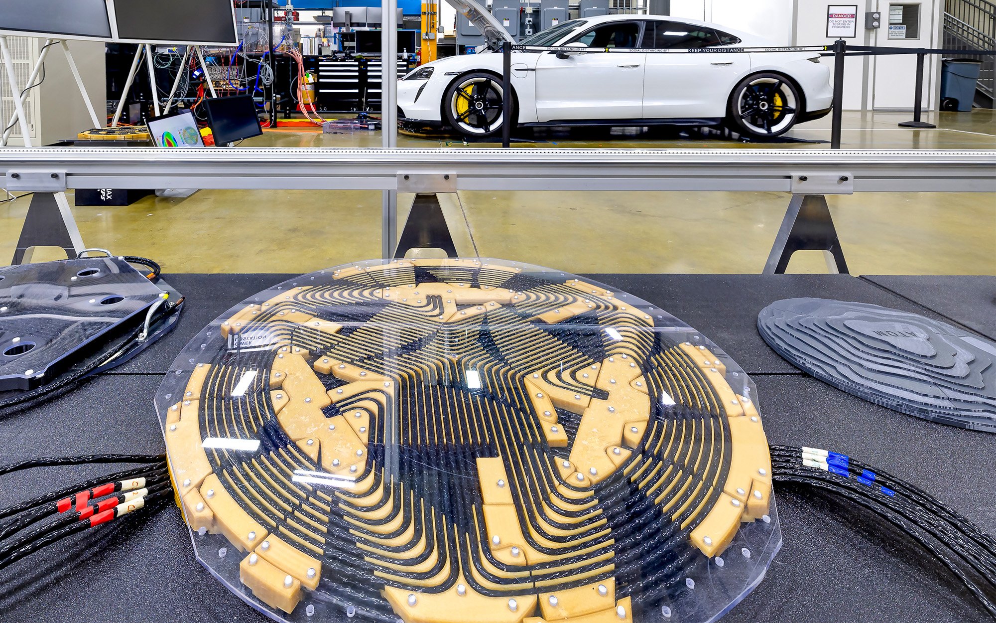 Wireless EV Charging​: Oak Ridge Sets a New Record - IEEE Spectrum