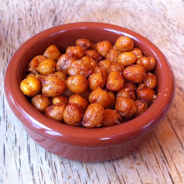 These Easy Roasted Garbanzo Beans are a tasty, healthy treat!