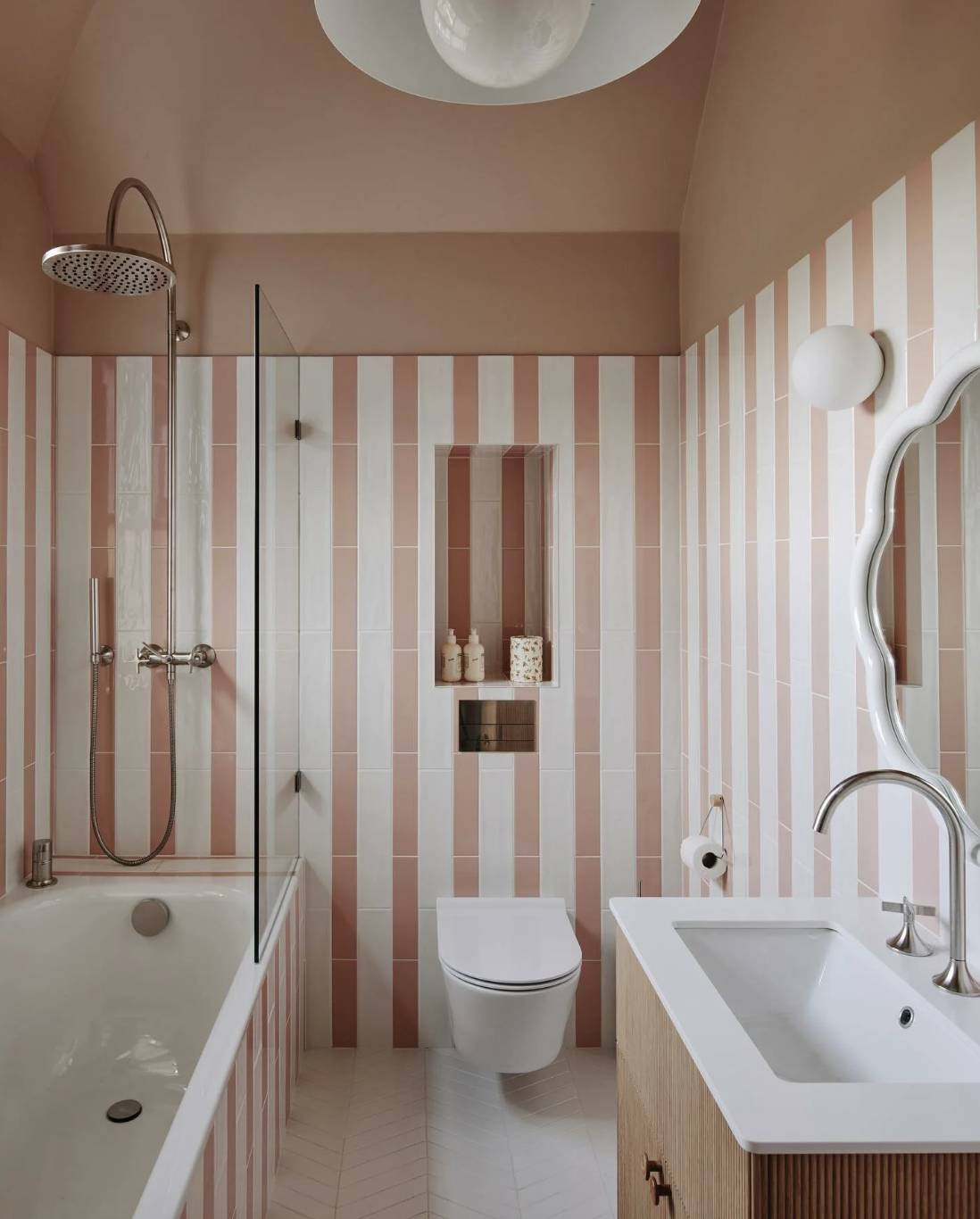 bathroom color trends 2025