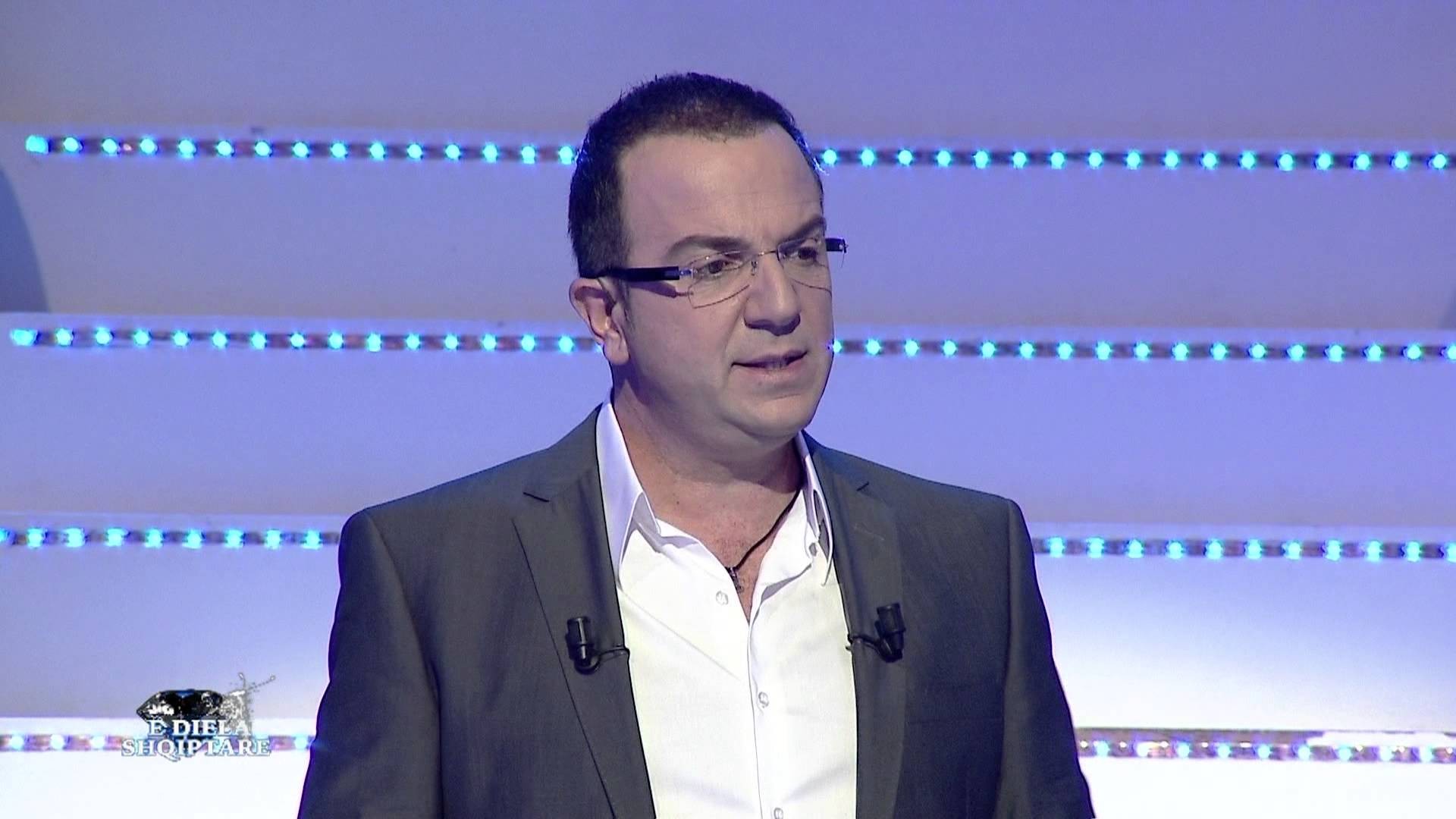 Ardit Gjebrea bị kiện, yêu cầu án tù - Telegrafi