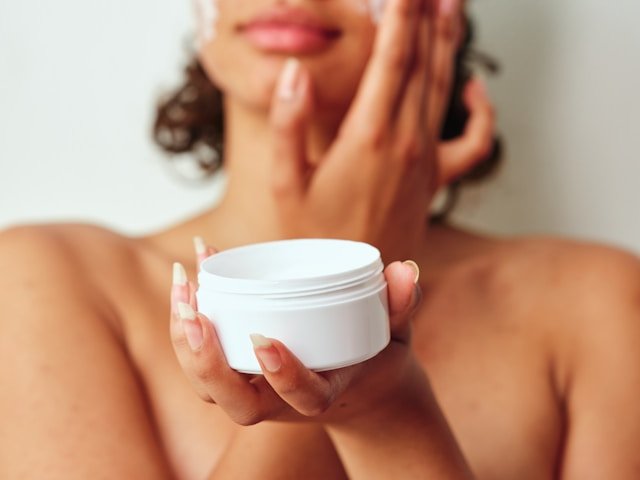 EU plan would ease restrictions on cancer-linked chemicals in cosmetics and ads