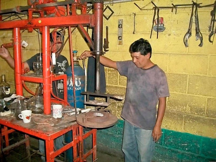 Cantel Blown Glass Artisans