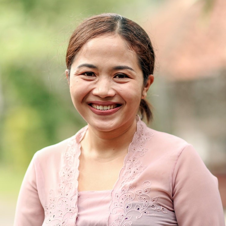 Dwi Adiastuti