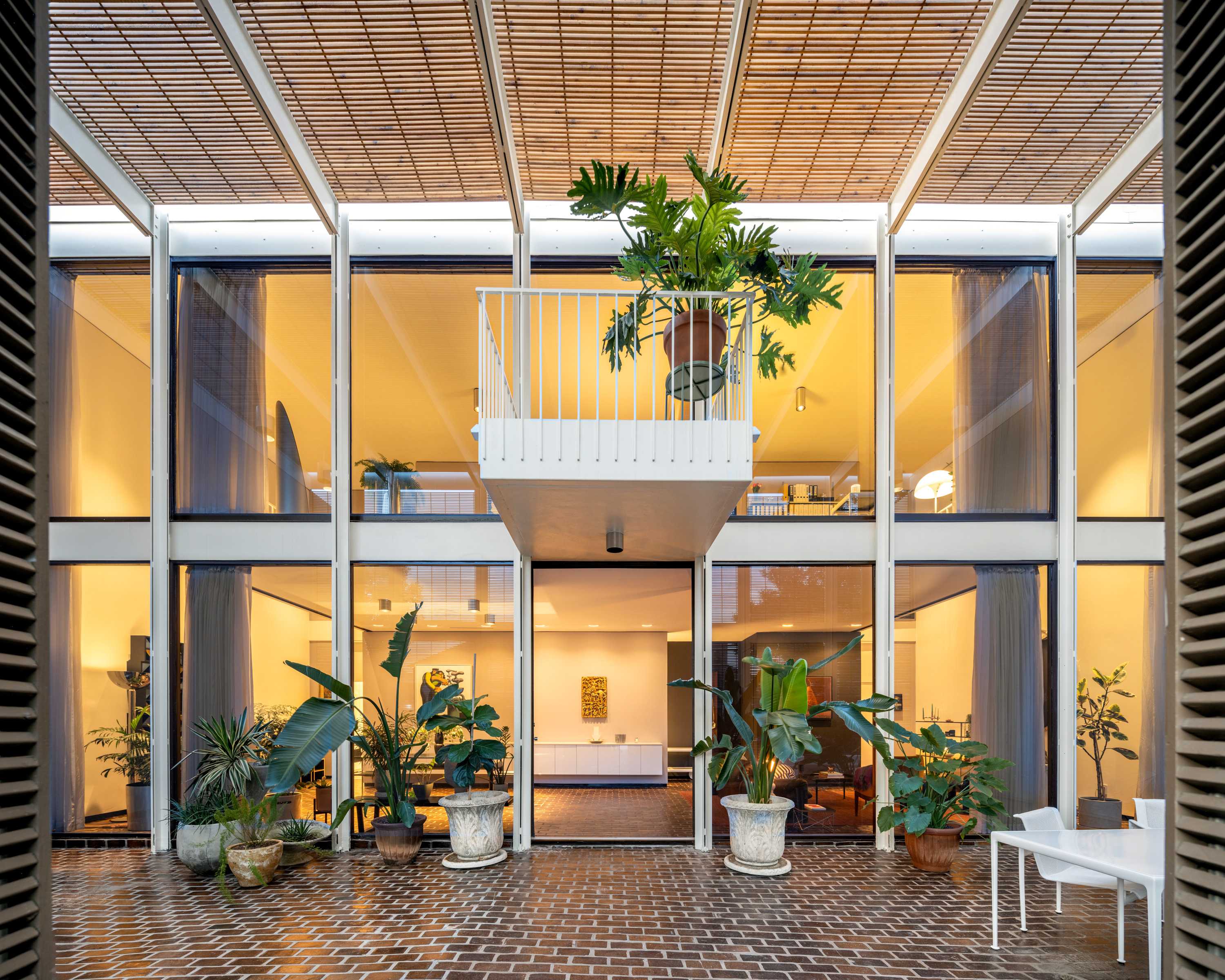 Historic home tour celebrates preservation and sustainability in