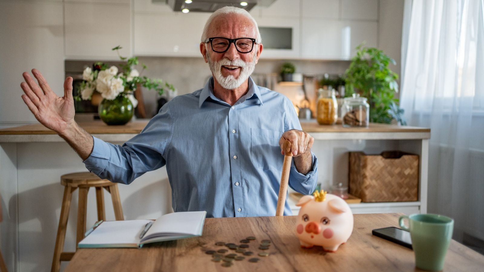Major high street bank launches market-leading savings account offering eight per cent interest