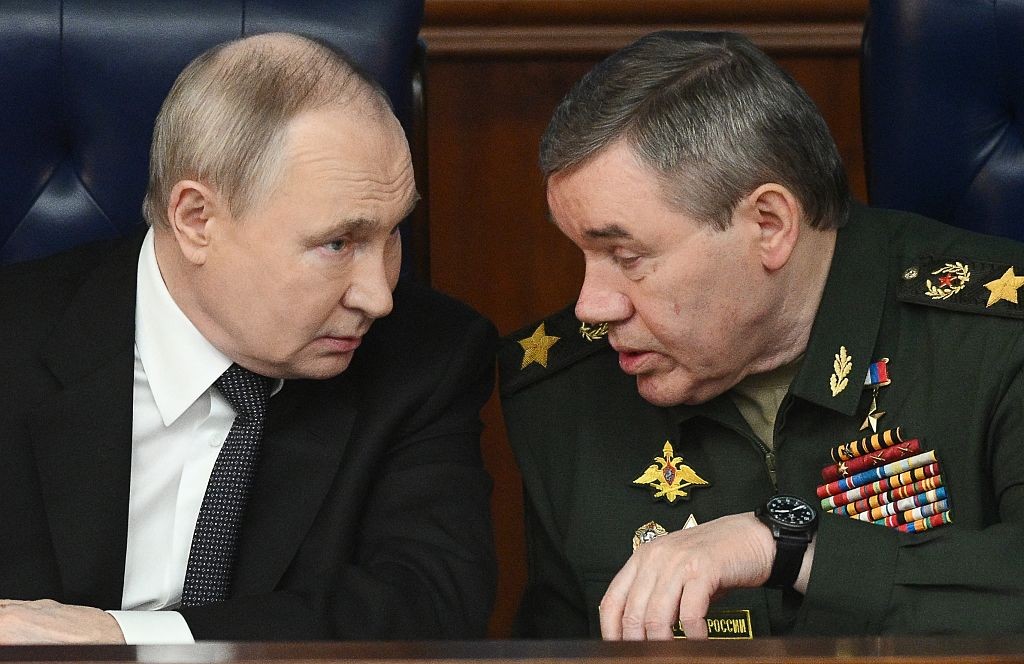 The Kremlin Files: Russia's Way to the Gray Zone