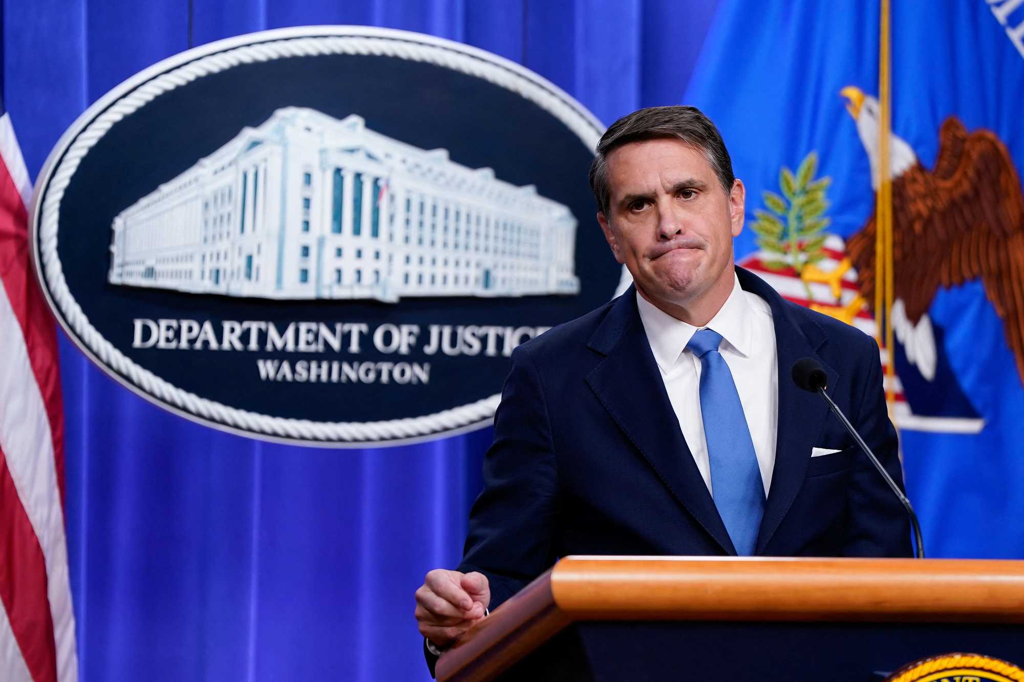 Trump DOJ attorney held in contempt for refusing to return ICE detainee's  paperwork - Raw Story