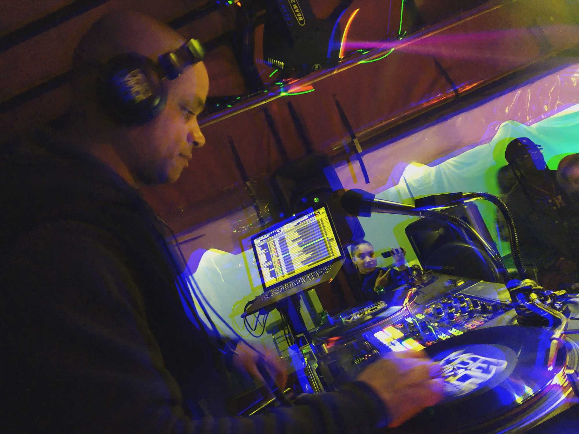Full Throttle Radio with DJ Mister Vince