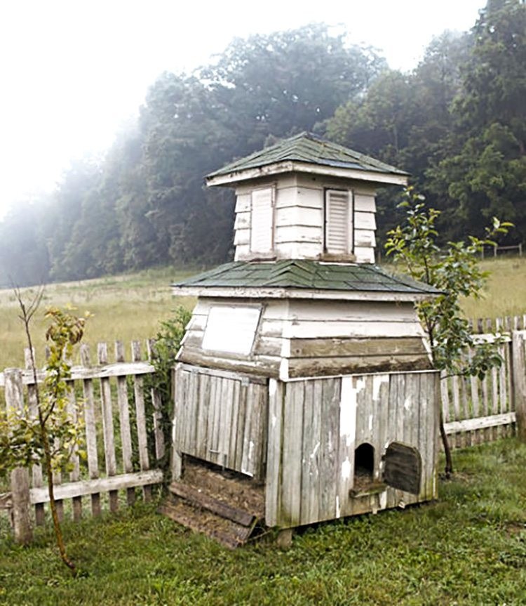 21 of the Most Outrageously Cool Chicken Coops (Which Is Your Favorite ... - 980x