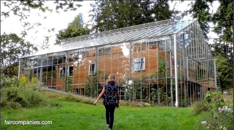 Couple Builds Greenhouse Around Home to Grow Food and Keep Warm ... - Couple Builds Greenhouse Around Home to Grow Food and Keep Warm