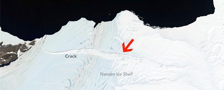 Ice Shelf Twice the Size of Manhattan Is About to Break Off From ...