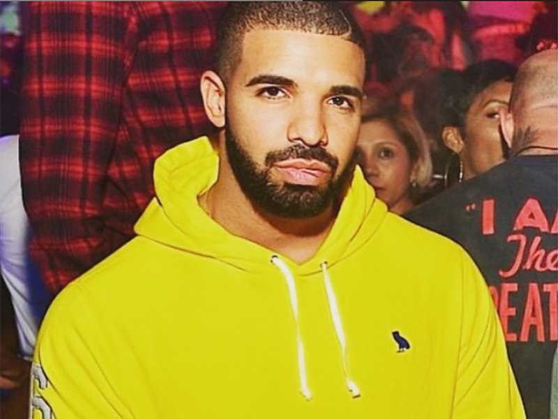 Drake S Beard And Rock Hard Abs Are Breaking The Internet