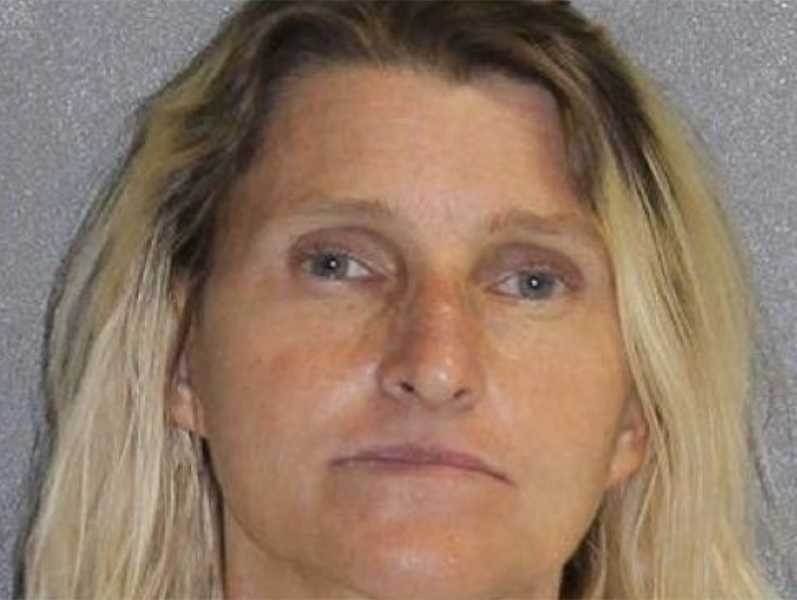 Florida Woman Accidentally Glued Her Eye Shut Popdust
