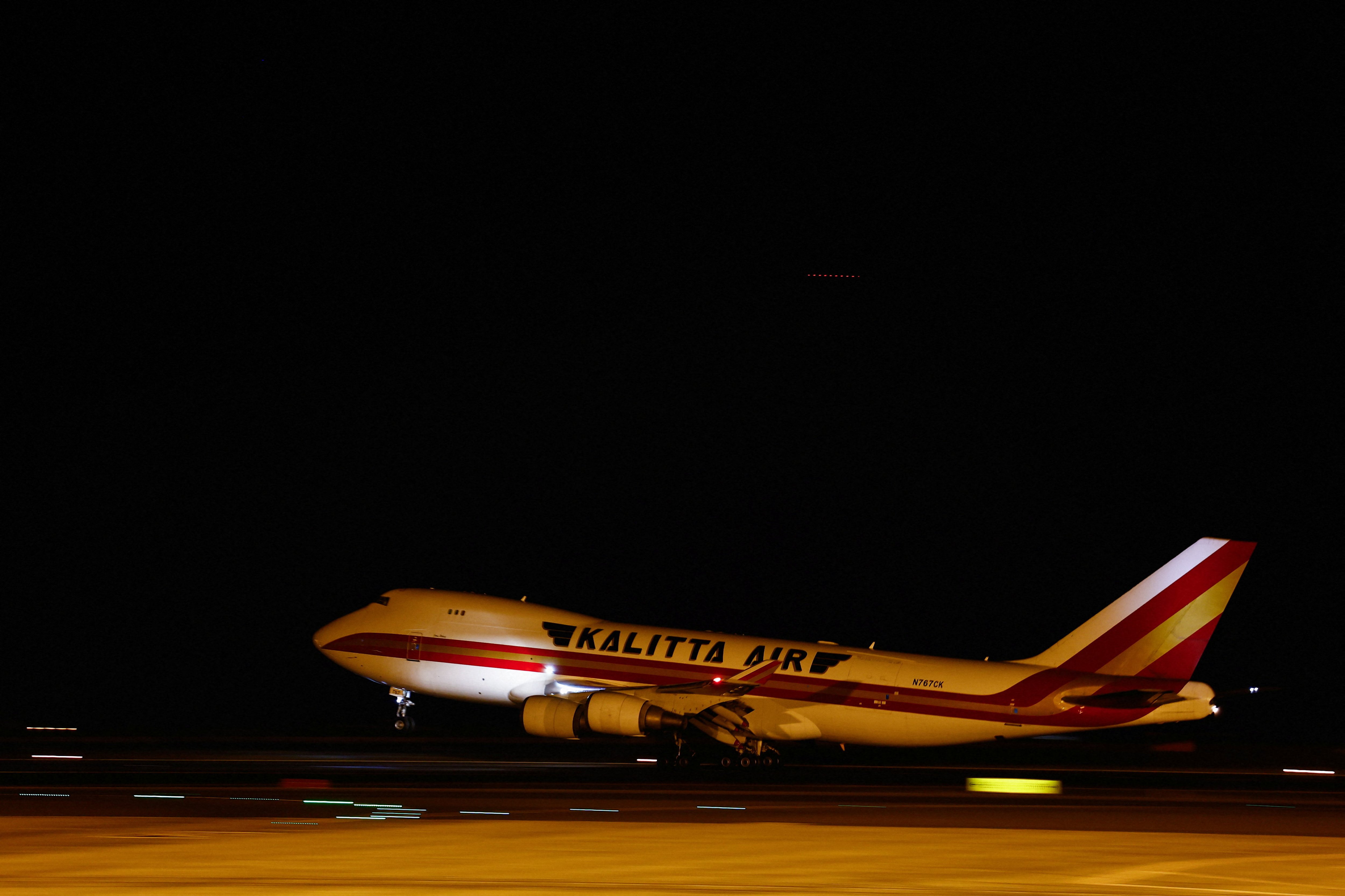 Passenger on America-bound hantavirus evacuation flight tests positive for deadly disease