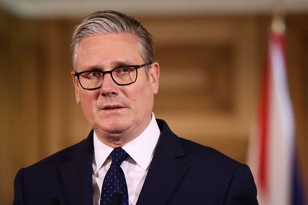 Starmer's Leadership Turmoil Spooks Markets, Borrowing Costs Climb