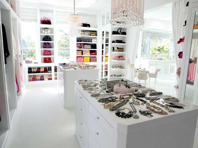 House Tour Tuesday Lisa Vanderpump S Absolutely Fabulous Villa