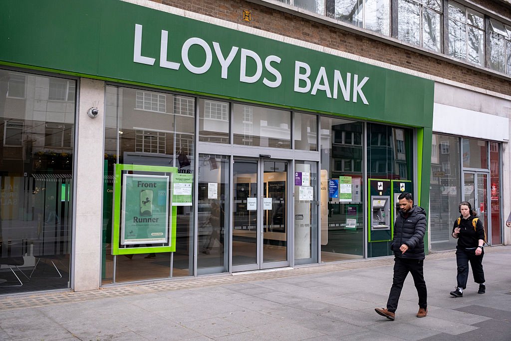 Lloyds Bank launches £5,000 deposit mortgage for first-time buyers