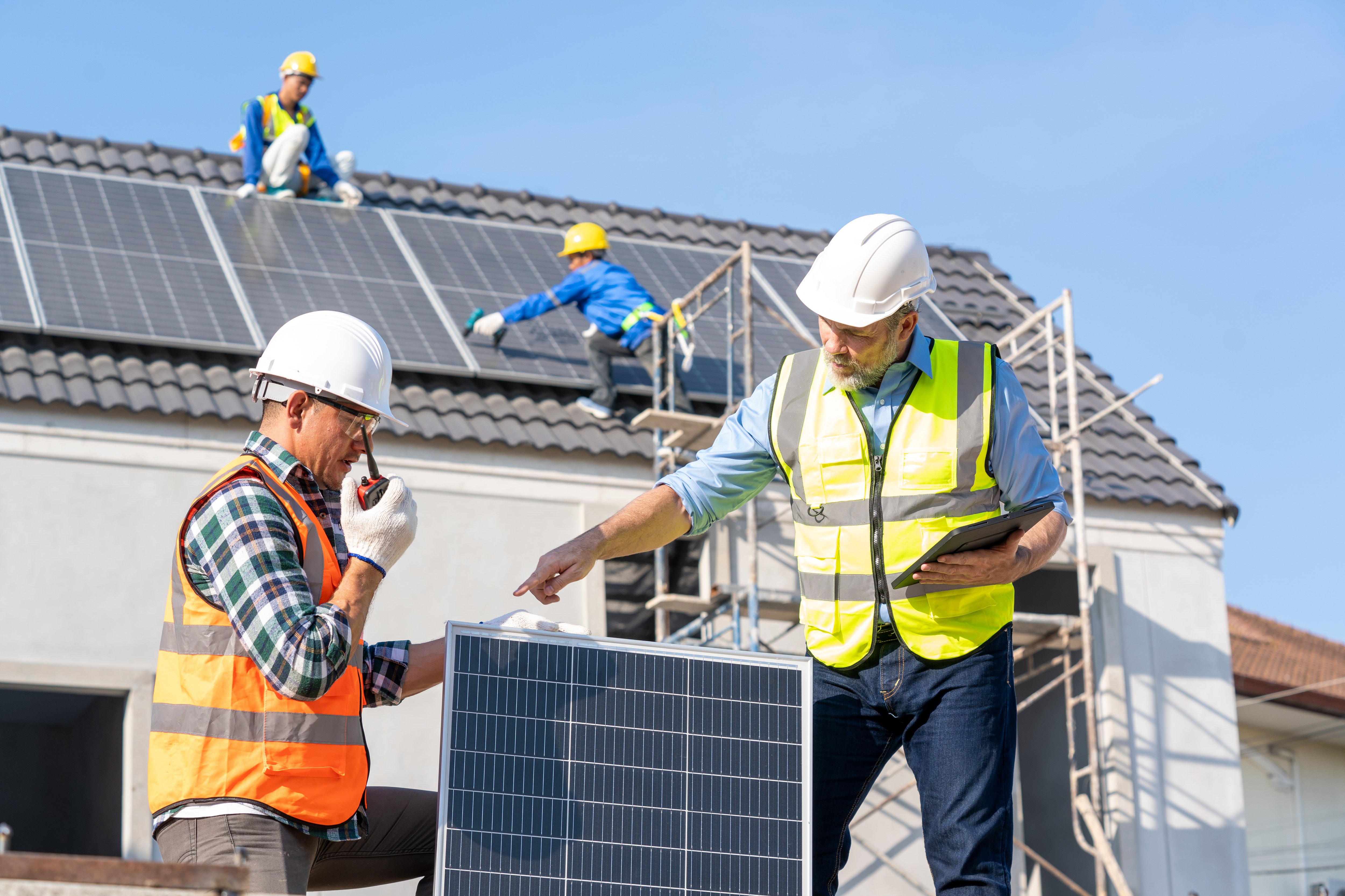 Labour 'carefully considering' making it illegal to work when it is 'too hot'