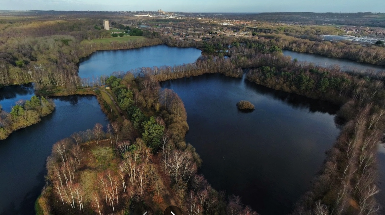 Boy, 15, missing since entering 'hazardous' lake in Lincoln as police continue search