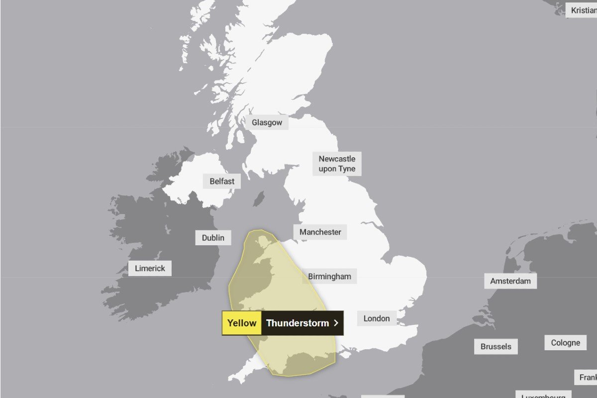 Met Office issues urgent thunderstorm warning as parts of Wales and South West hit by 'torrential downpours'