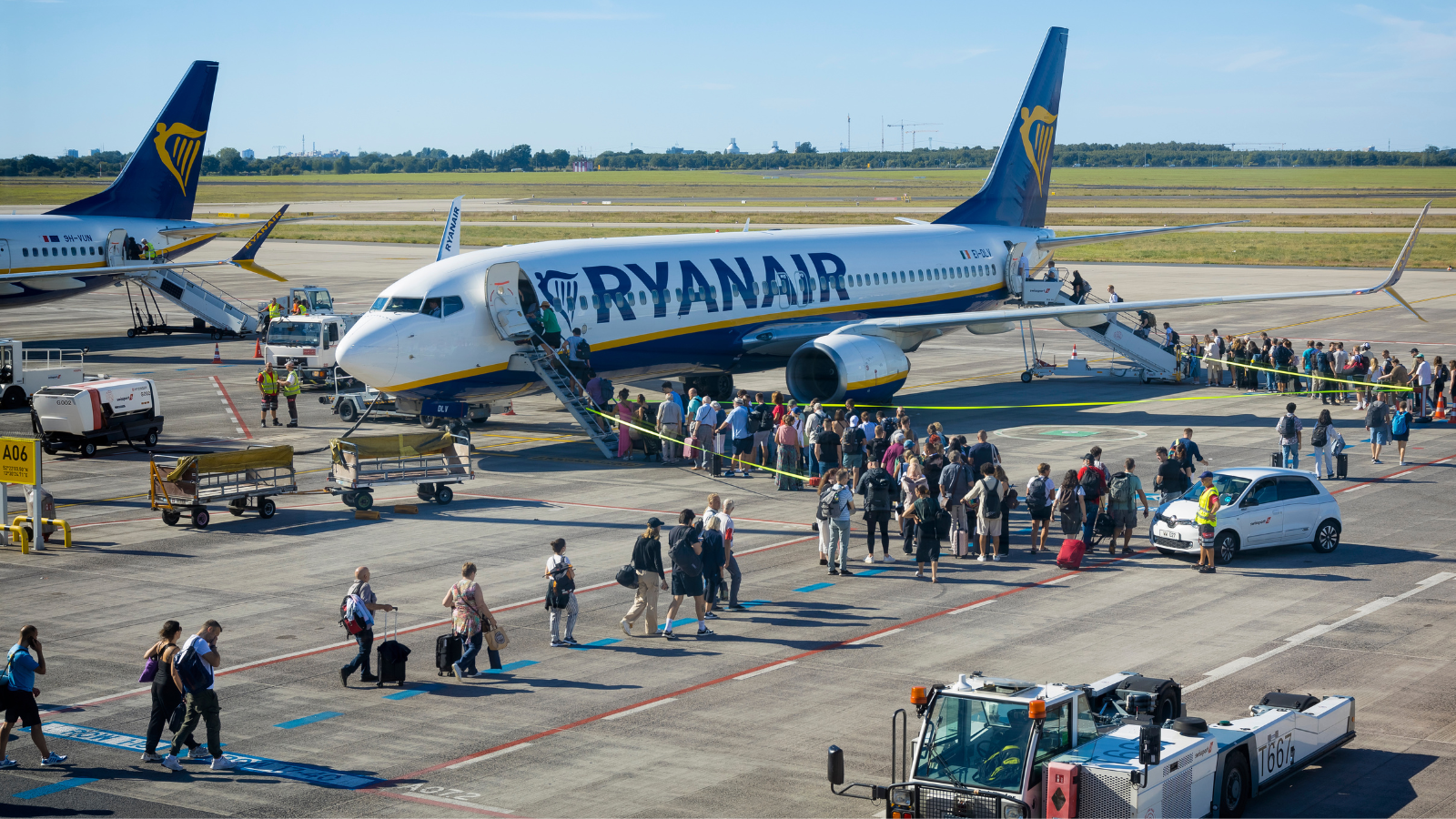 Drunk and abusive passengers face flying ban under Labour’s national ‘blacklist’ plans
