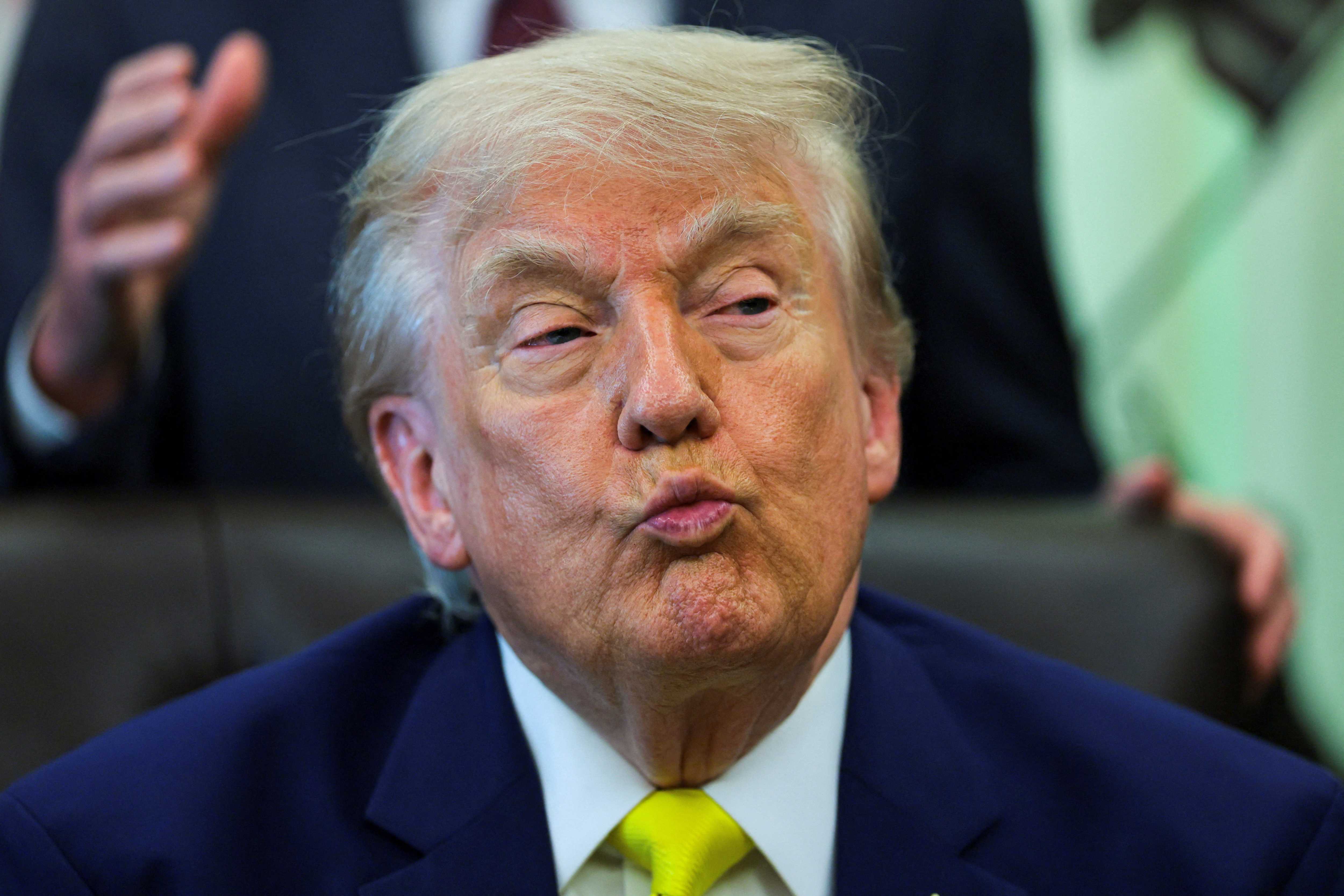 rawstory.com - Nicole Charky-Chami - Trump trolled with mocking $250 bill design after his latest Oval Office nap