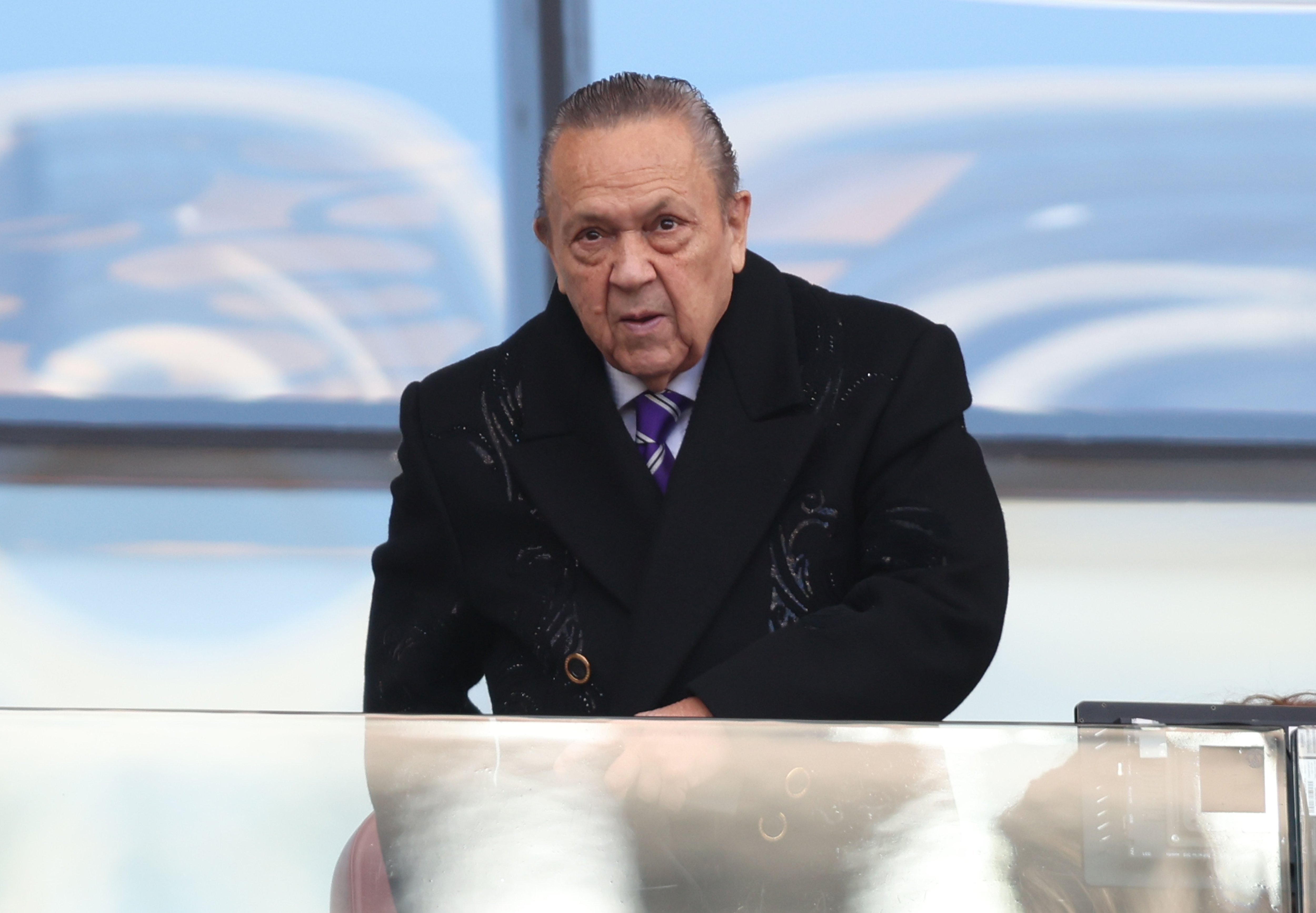 David Sullivan quits West Ham after being made aware of 'serious historic allegations'