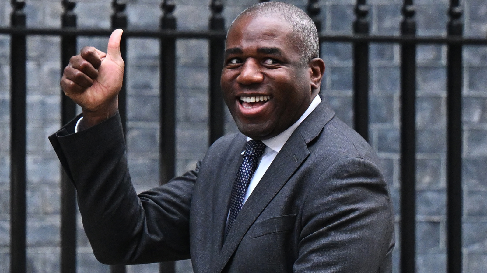 David Lammy to roll out 'AI legal assistants' to tackle risi