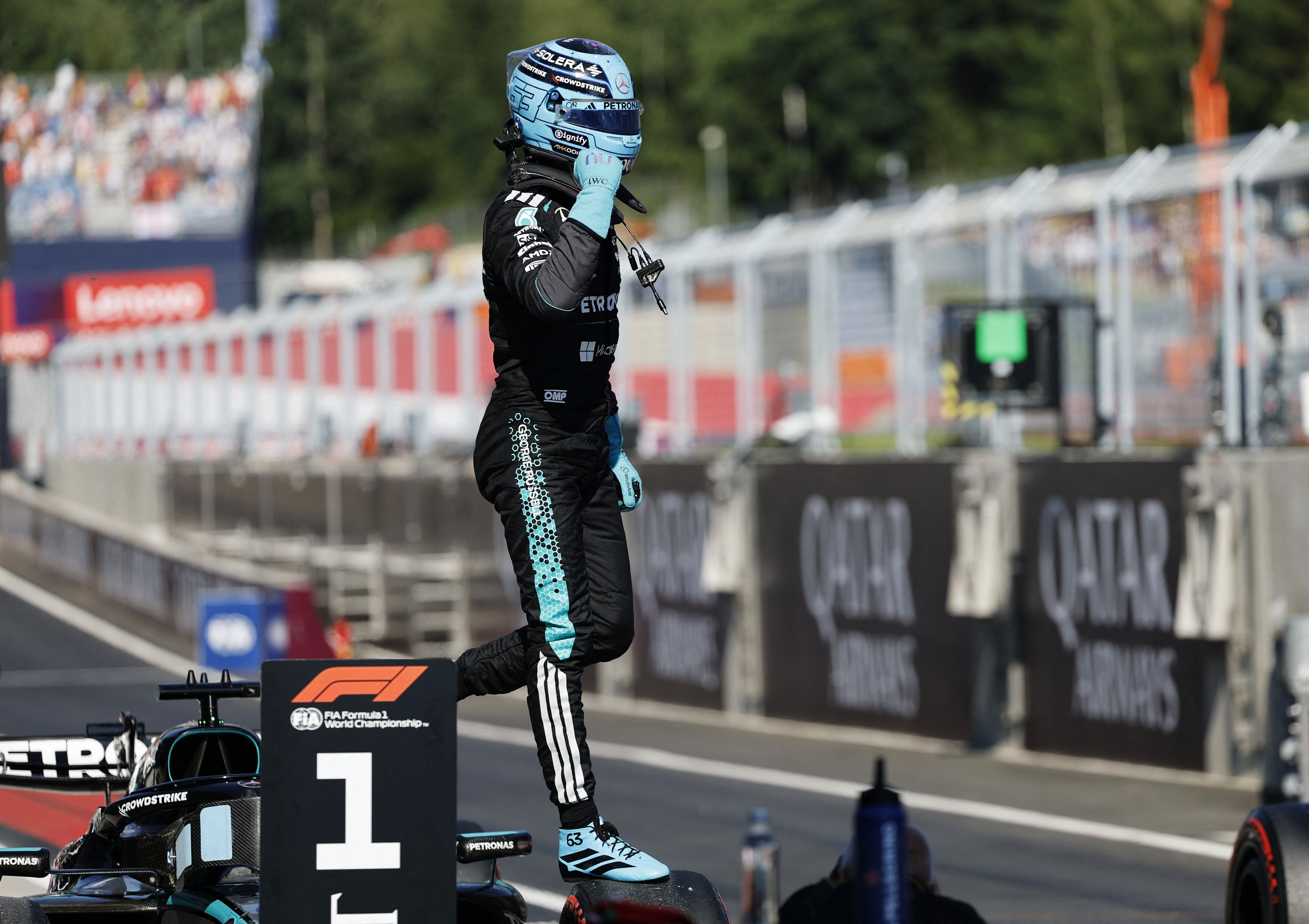 George Russell wins Austrian Grand Prix as British driver continues pursuit of teammate Kimi Antonelli