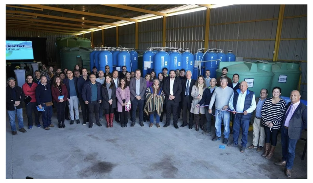 Stakeholders of Cleantech Lithium and members of the idigenous community during the DLE Pilot Plant inauguration