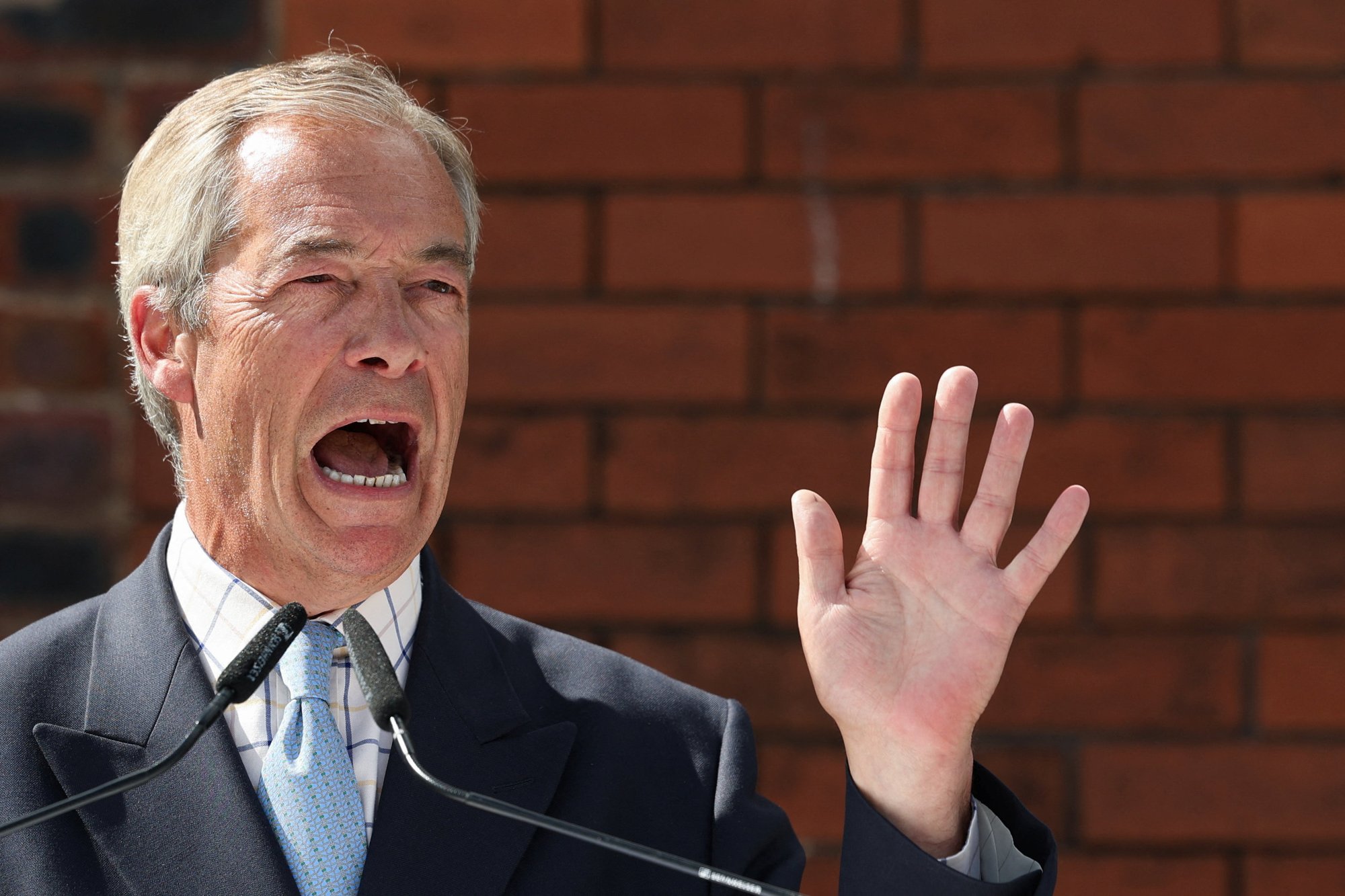 Nigel Farage reported by anti-corruption chairman to standards watchdog over Reform UK leader's 'crypto lobbying'
